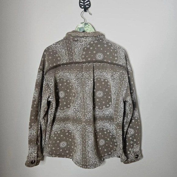 New! Easel Handkerchief Printed Button Down Shirt Jacket S - Picture 3 of 7